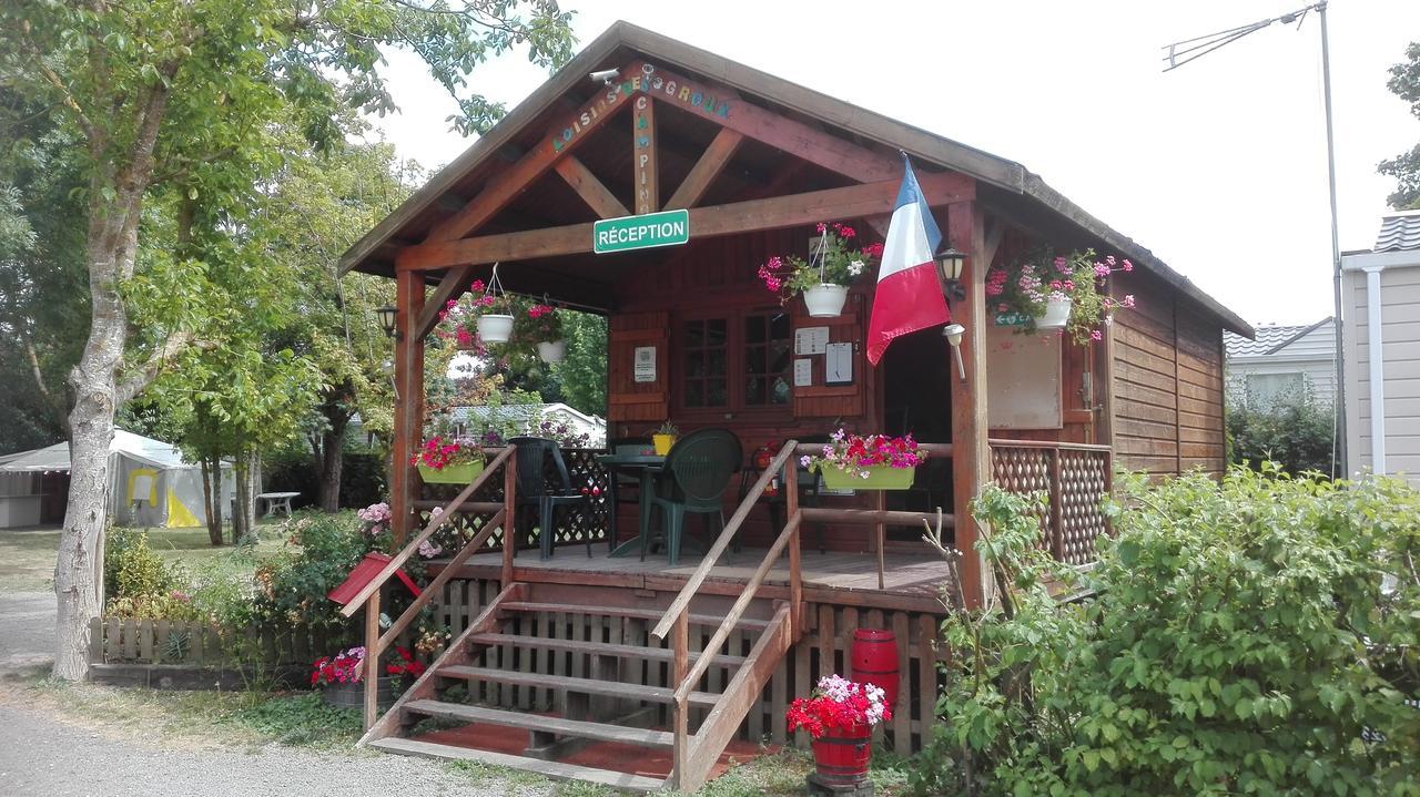 Camping Loisirs Des Groux Mousseaux-sur-Seine Экстерьер фото