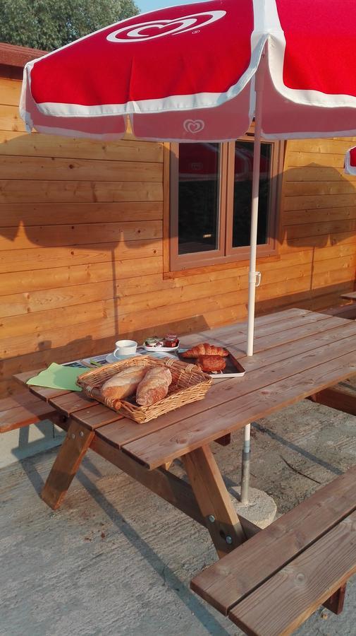 Camping Loisirs Des Groux Mousseaux-sur-Seine Экстерьер фото
