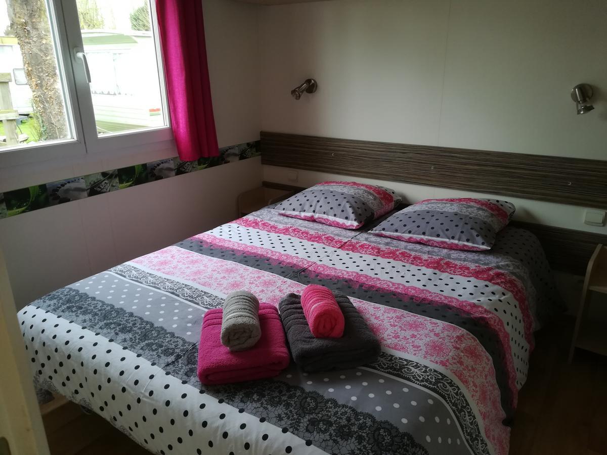 Camping Loisirs Des Groux Mousseaux-sur-Seine Экстерьер фото