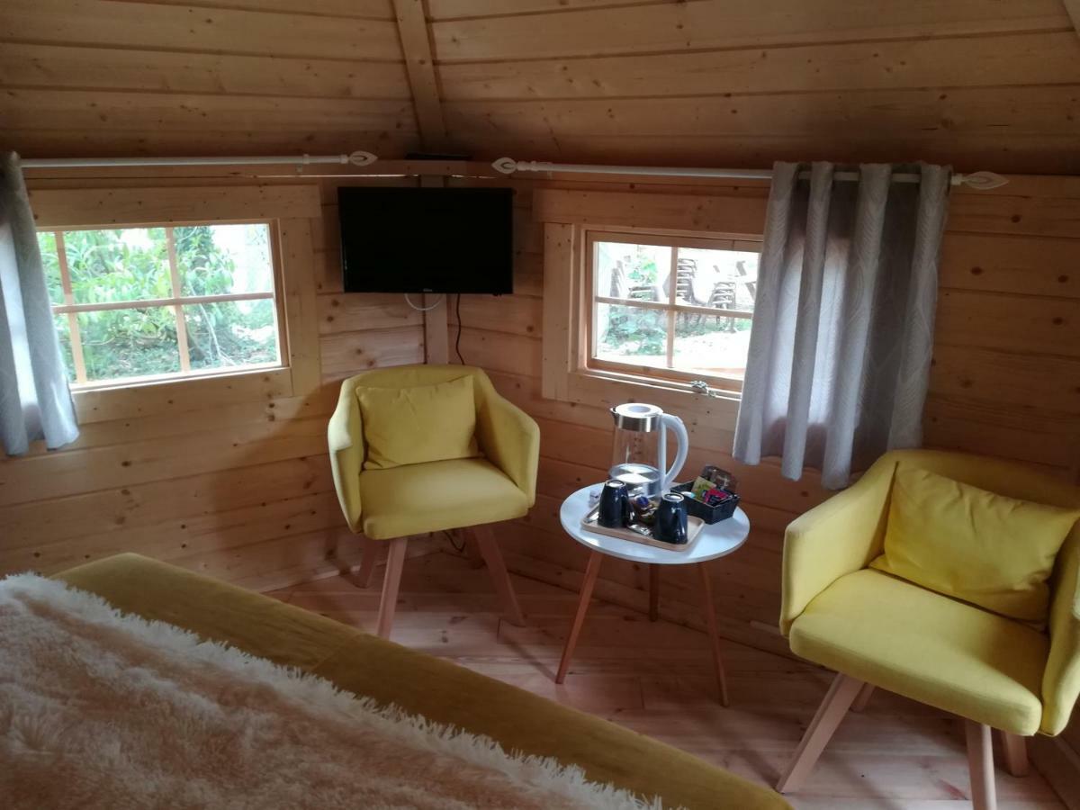 Camping Loisirs Des Groux Mousseaux-sur-Seine Экстерьер фото